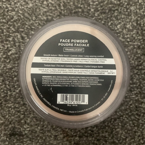 Marcelle Flawless Loose Face Powder - Picture 4 of 5